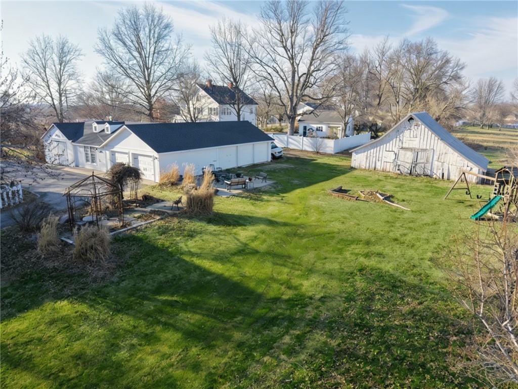 main property photo 6