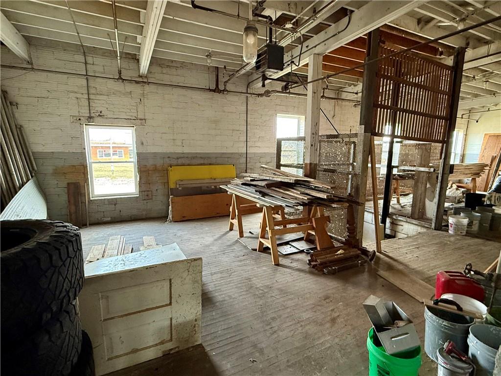 main property photo 36