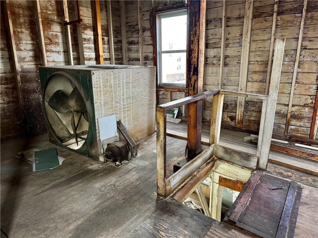 main property photo 60