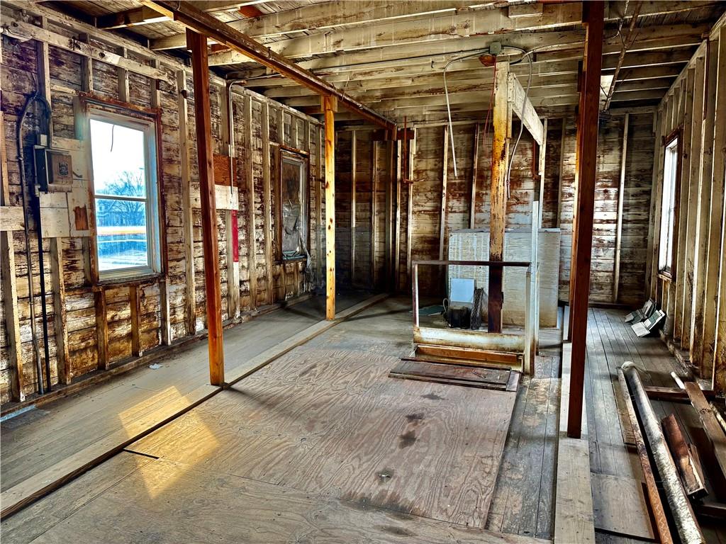 main property photo 61