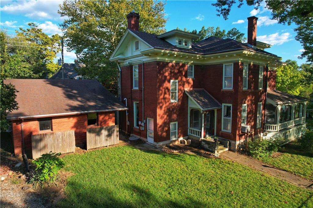 main property photo 4