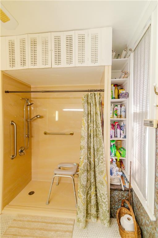 main property photo 44