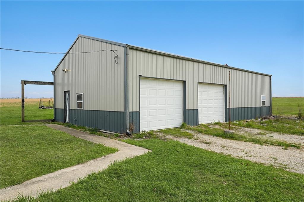 main property photo 16