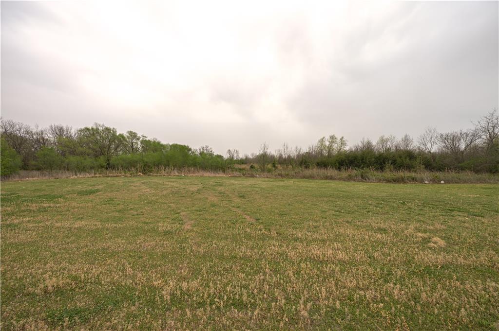 main property photo 13