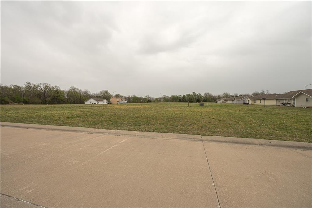 main property photo 9
