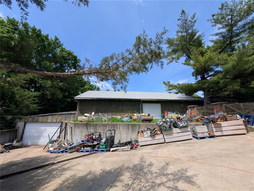 property viewer photo 44