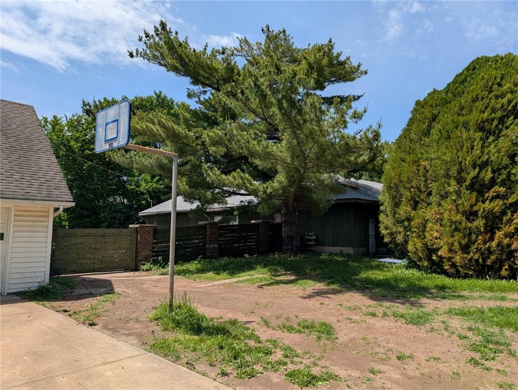 property viewer photo 48