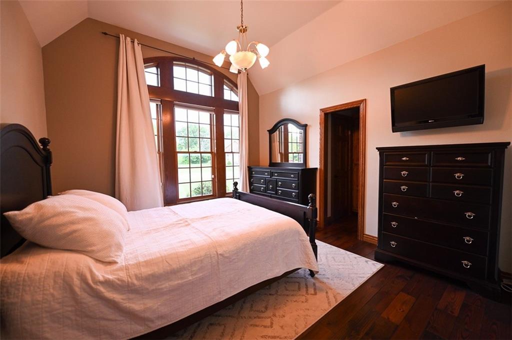 main property photo 26