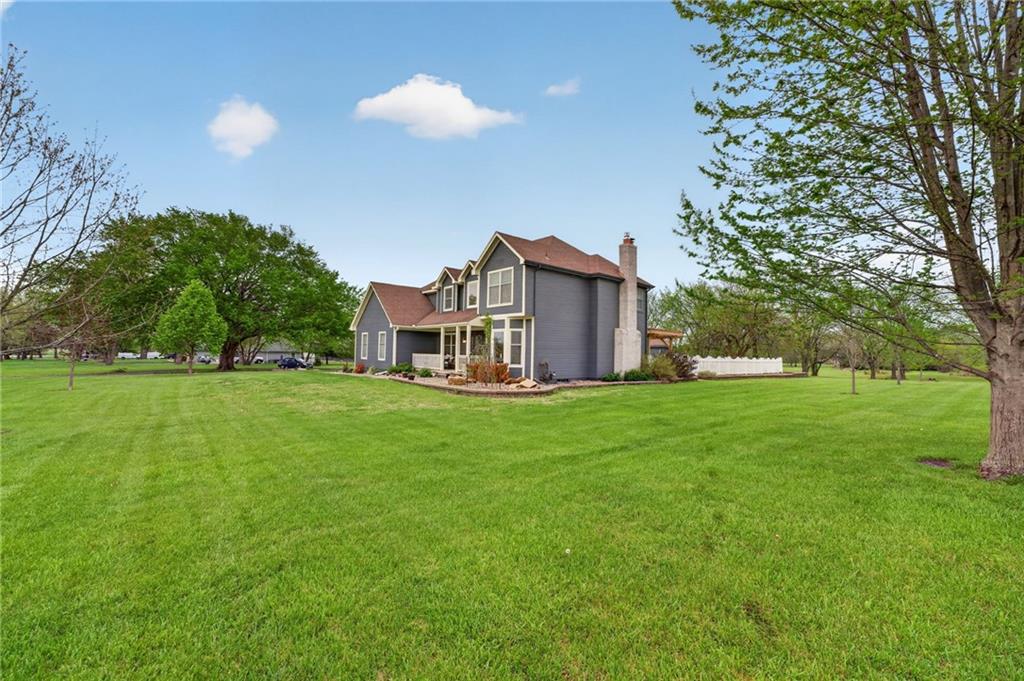 main property photo 4
