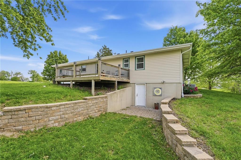 main property photo 40