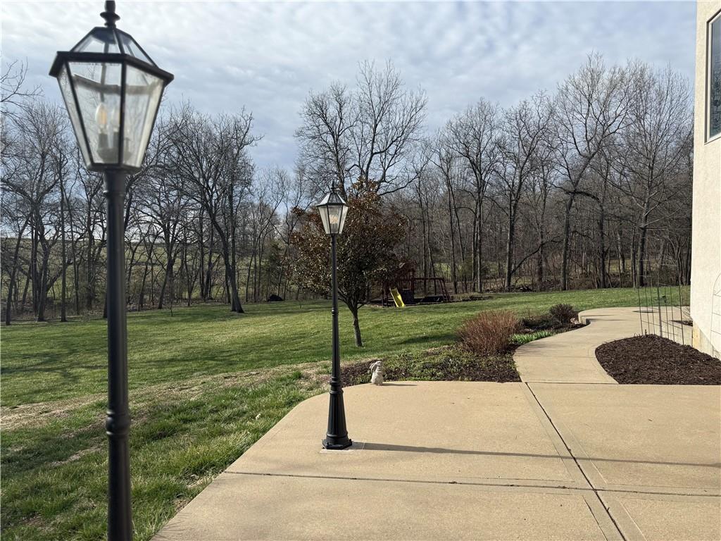 main property photo 41