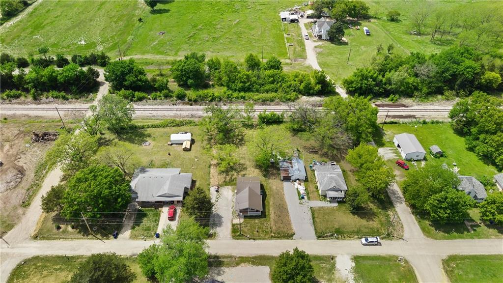 main property photo 39