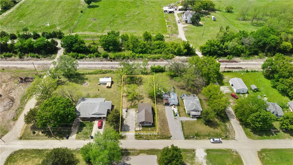 main property photo 43