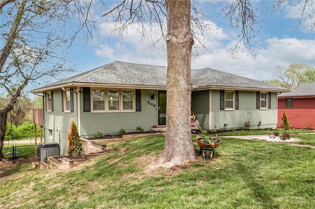 main property photo 2