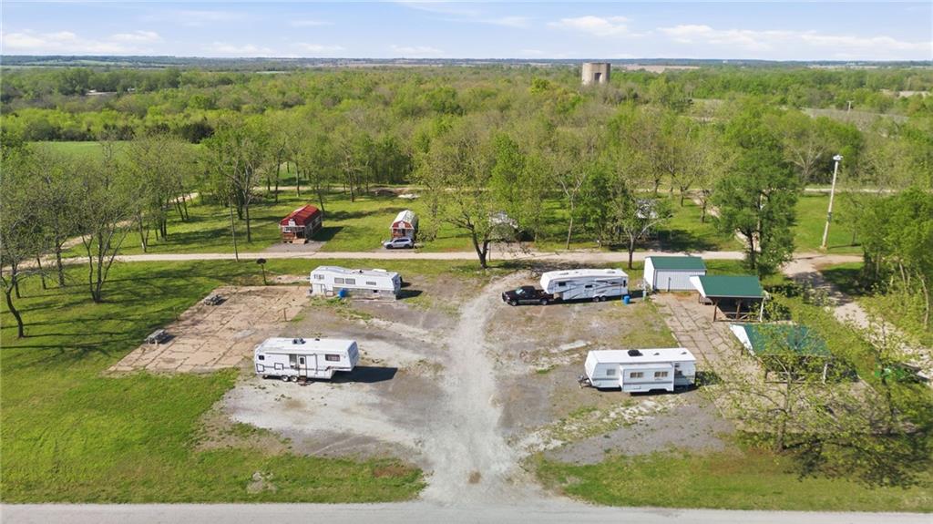 main property photo 35