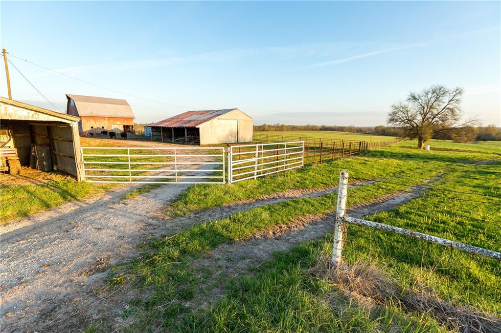 main property photo 31