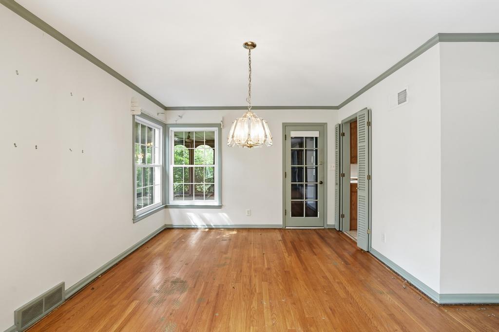 property viewer photo 13