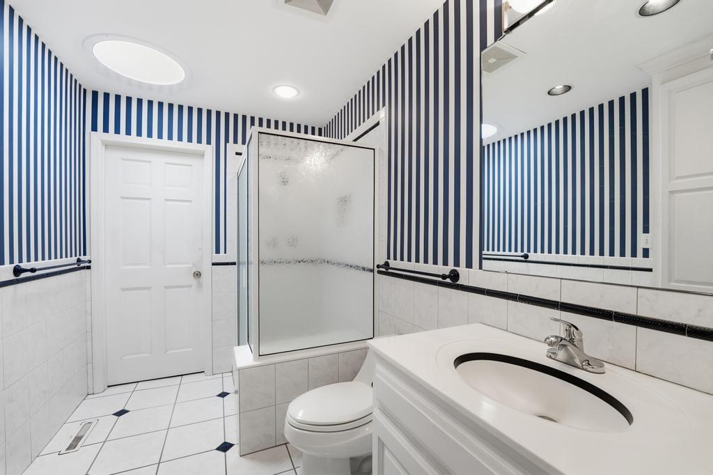 property viewer photo 18
