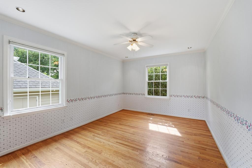property viewer photo 22