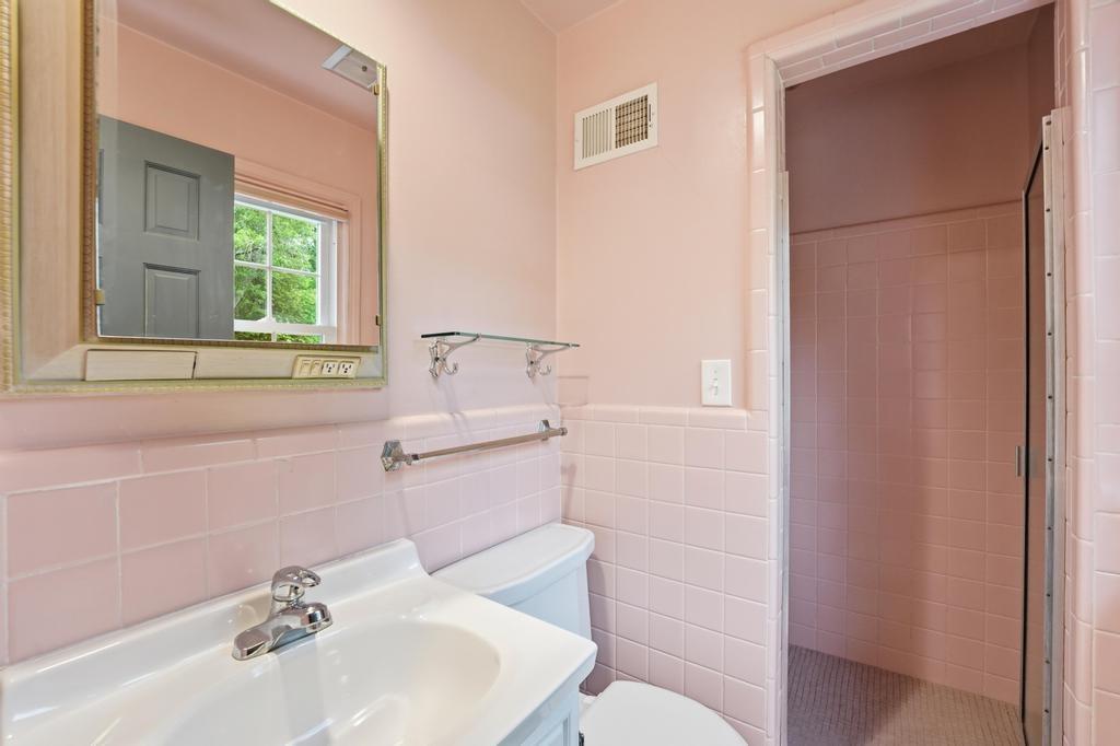 property viewer photo 25