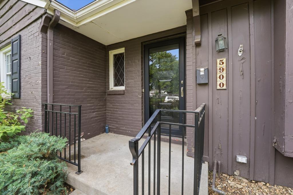 property viewer photo 4