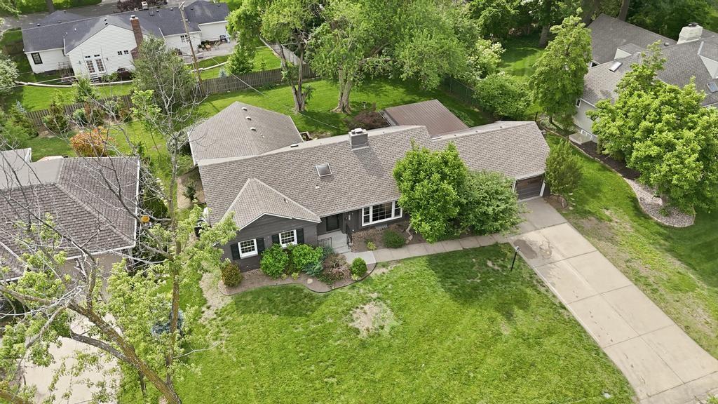 property viewer photo 45