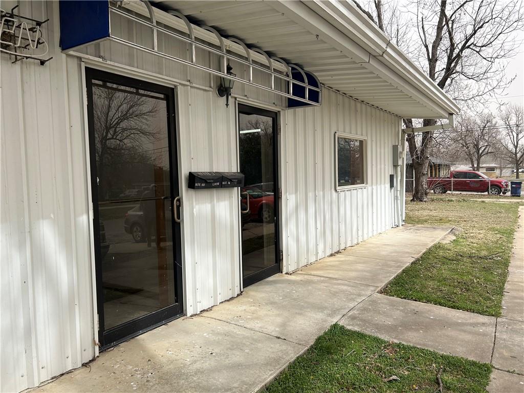 main property photo 4