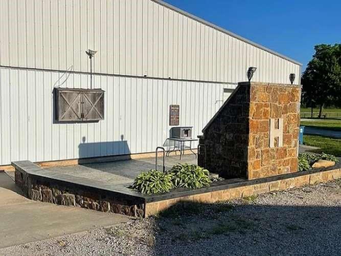 main property photo 15