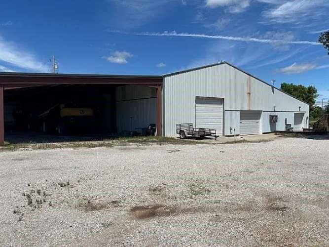 main property photo 19