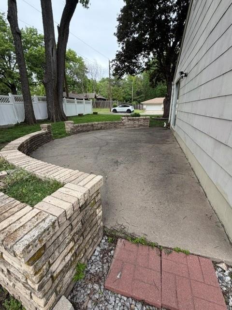 main property photo 36