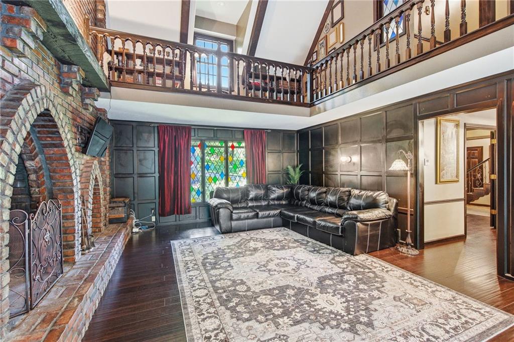 main property photo 18