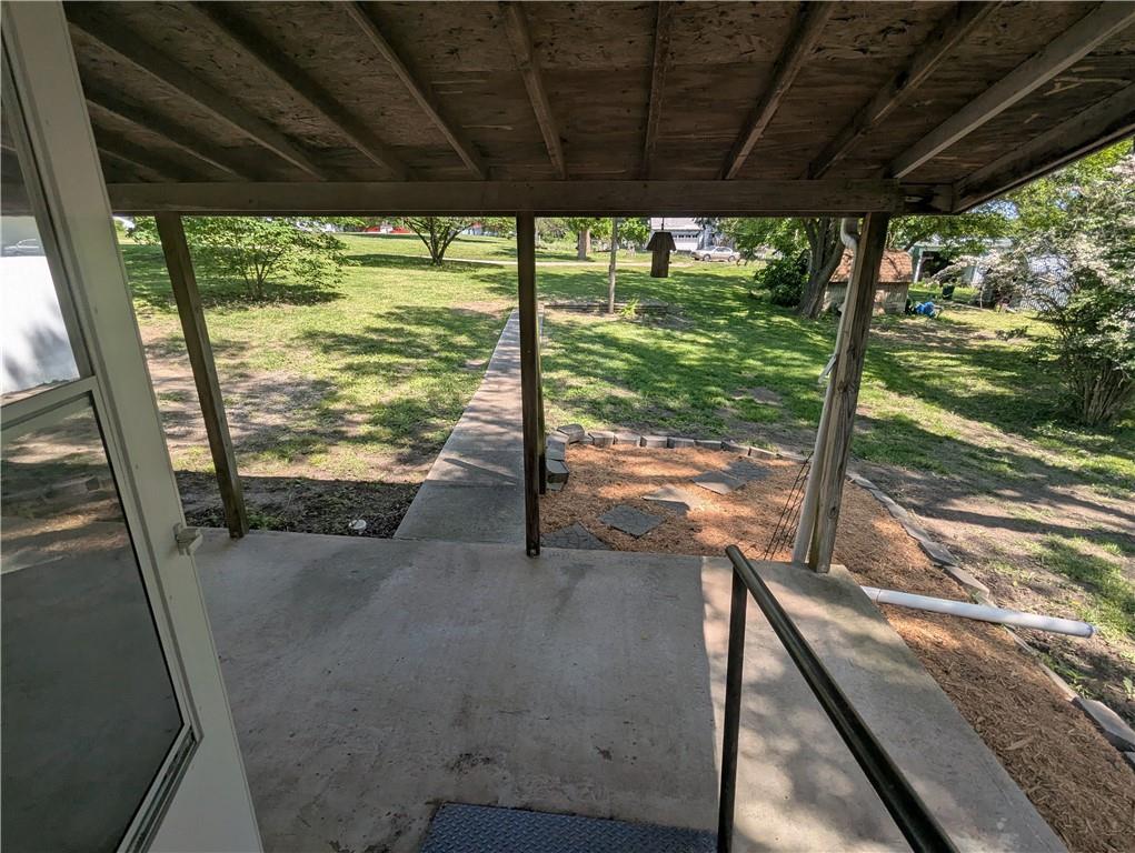 main property photo 18