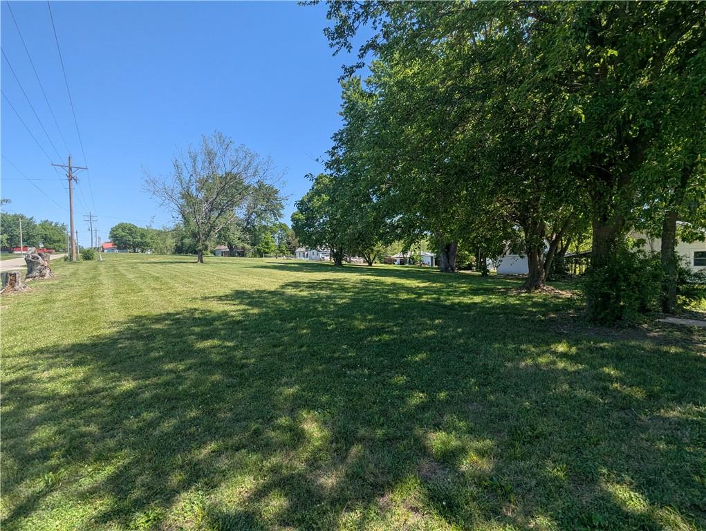 main property photo 32