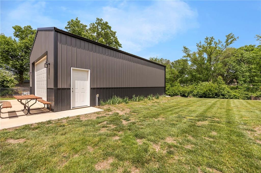 main property photo 46