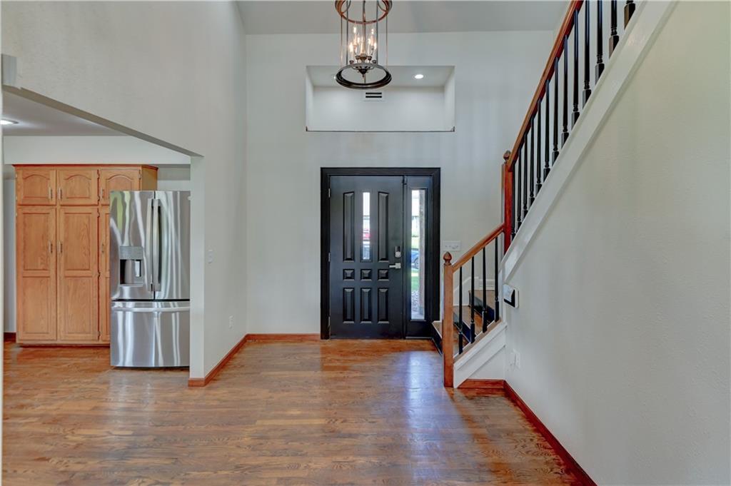 main property photo 28