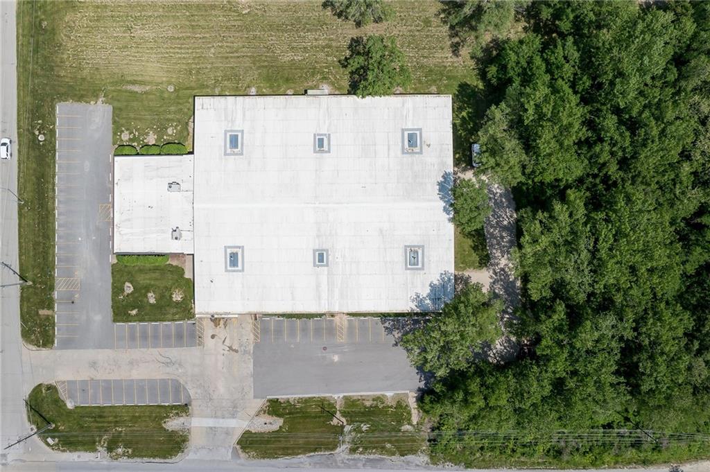 main property photo 12
