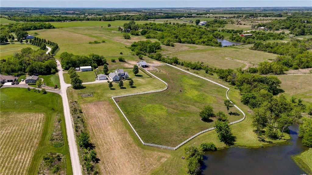 main property photo 14