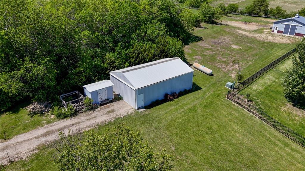 main property photo 17