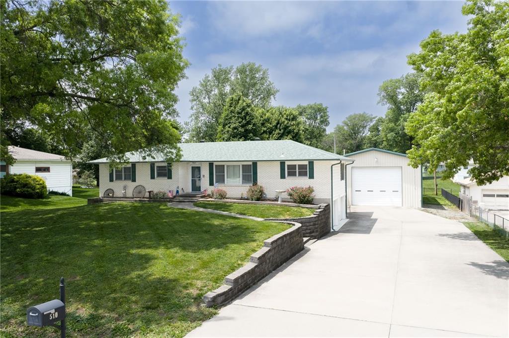 main property photo 29