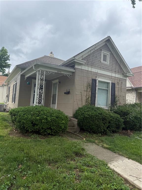 main property photo 13