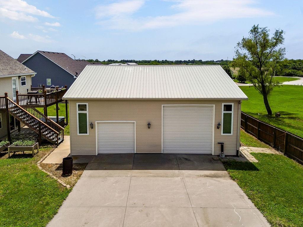 main property photo 38