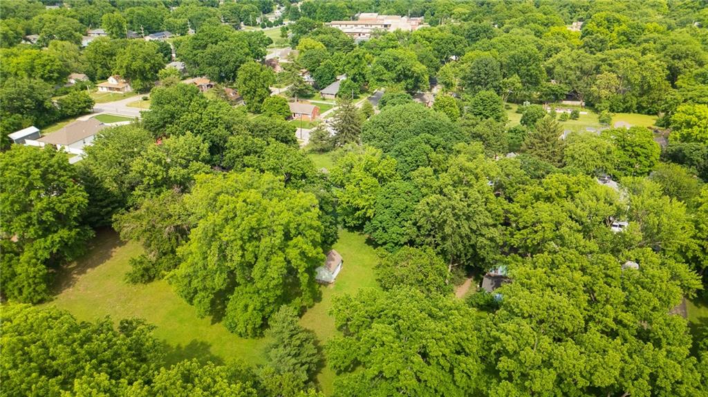 main property photo 9