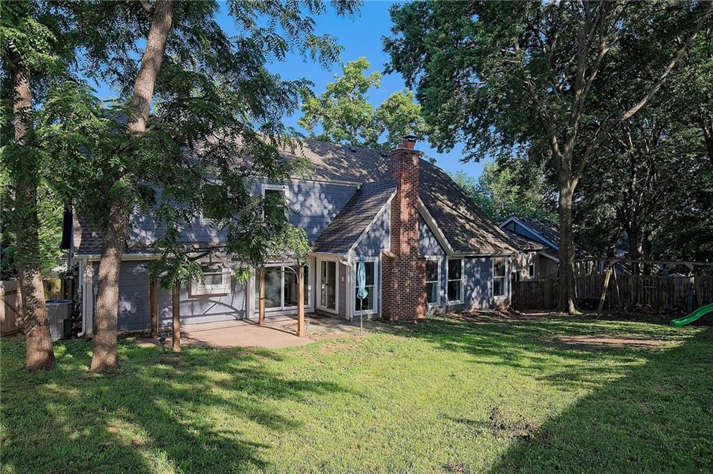 main property photo 28