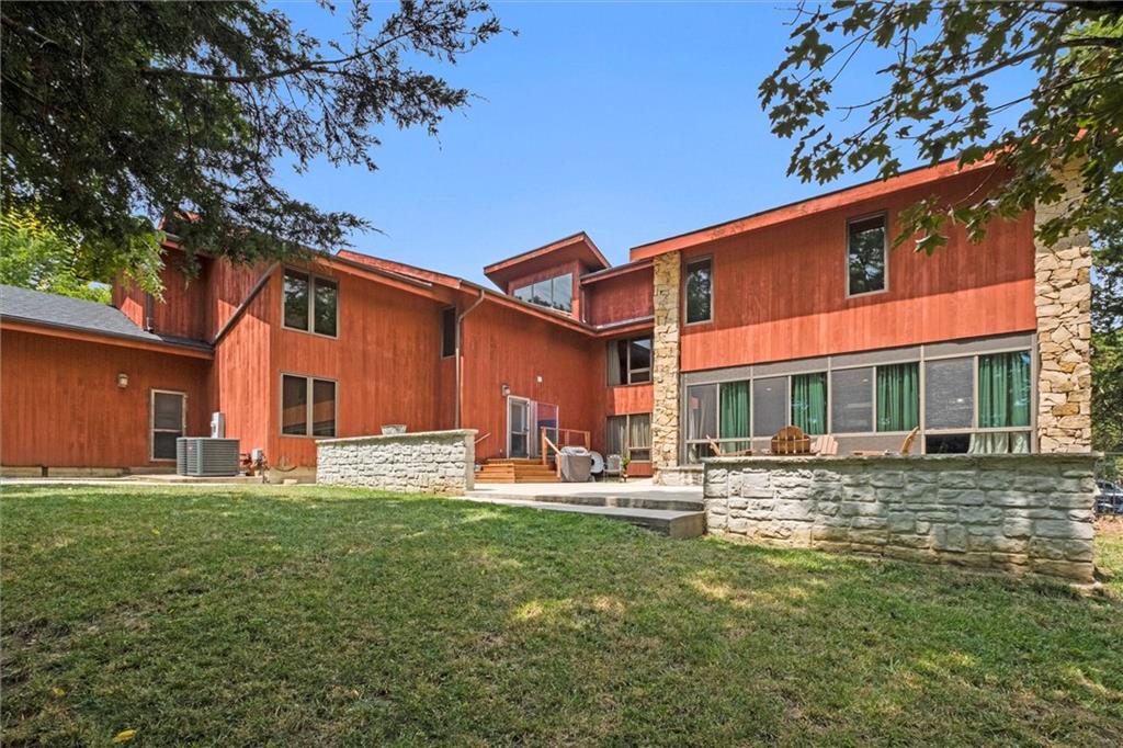 main property photo 12