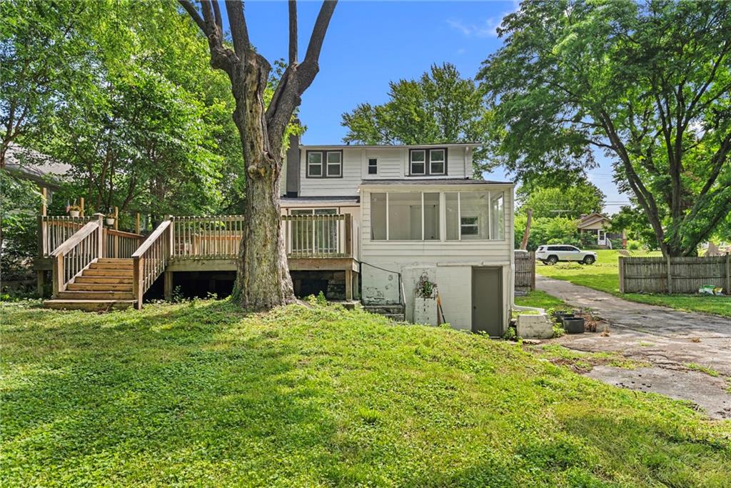 main property photo 30