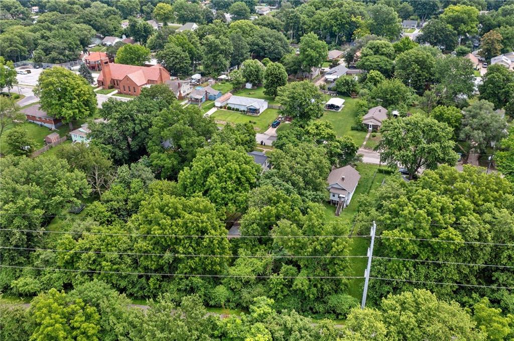 main property photo 37