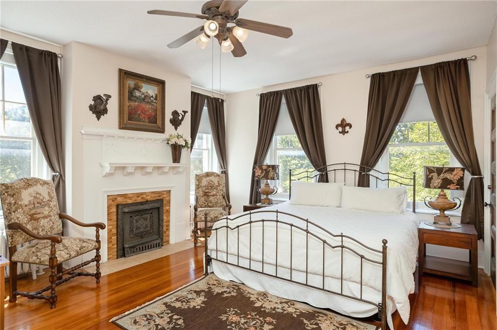 main property photo 31