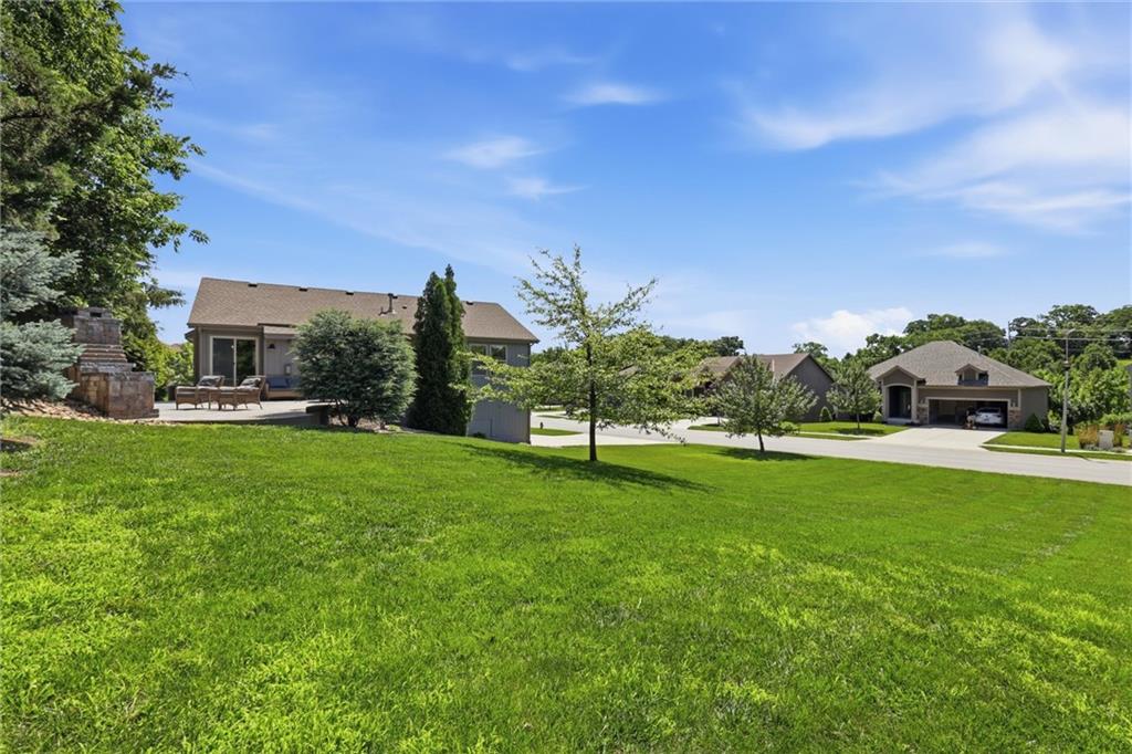 main property photo 28