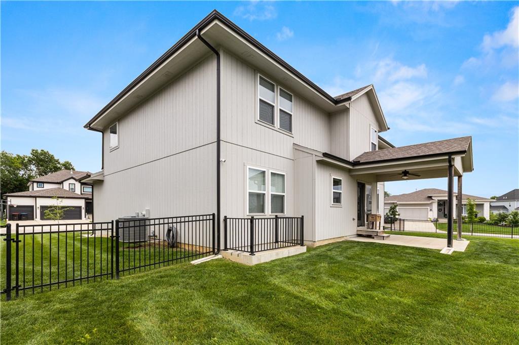 main property photo 50