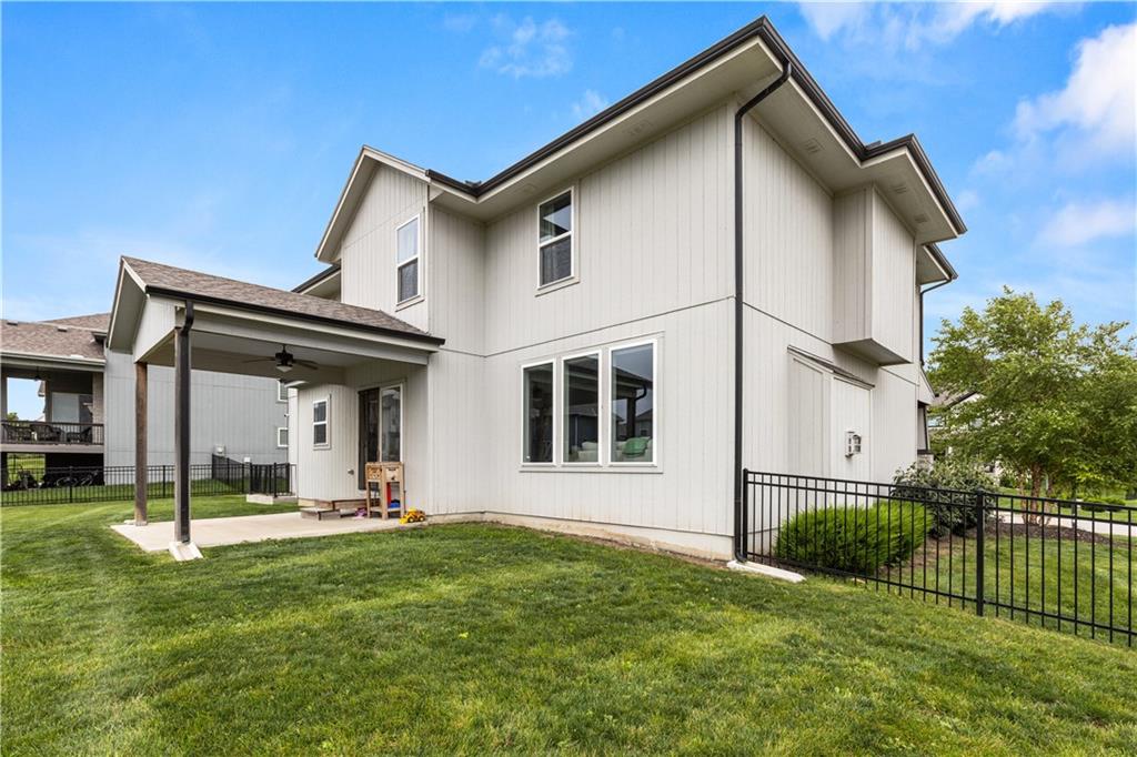 main property photo 51